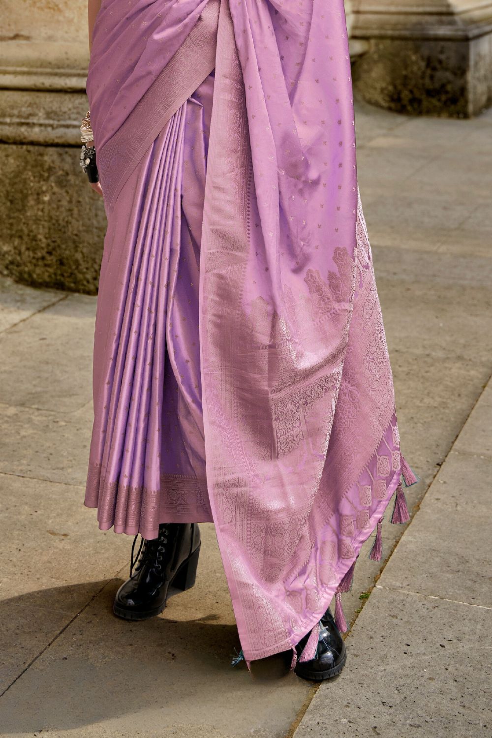 Purple Traditional Woven Satin Silk Blend Saree with Blouse Piece – Festive & Partywear