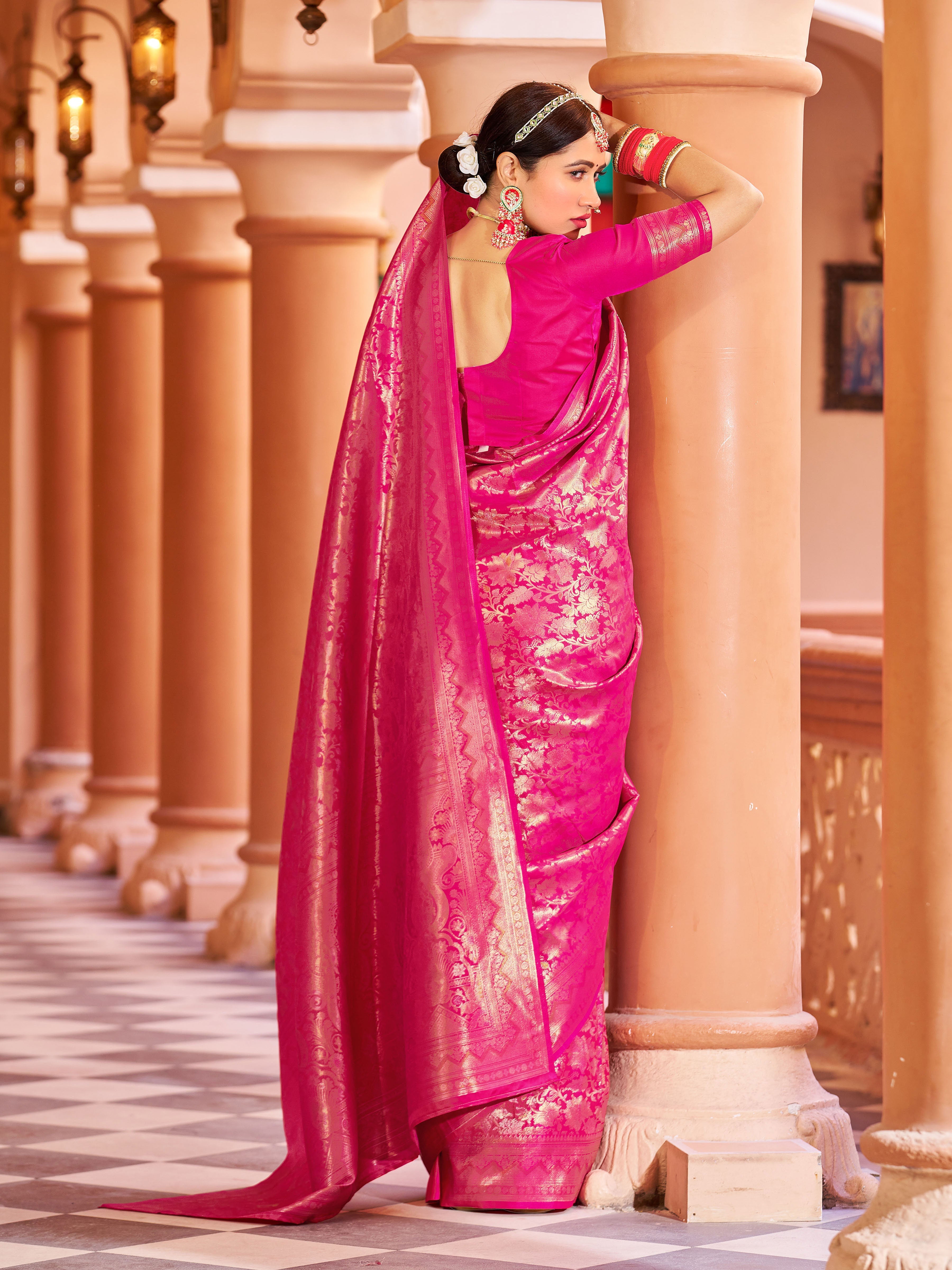 Rani Pink Elegant Silk Patola Printed Saree with Unstitched Blouse Piece