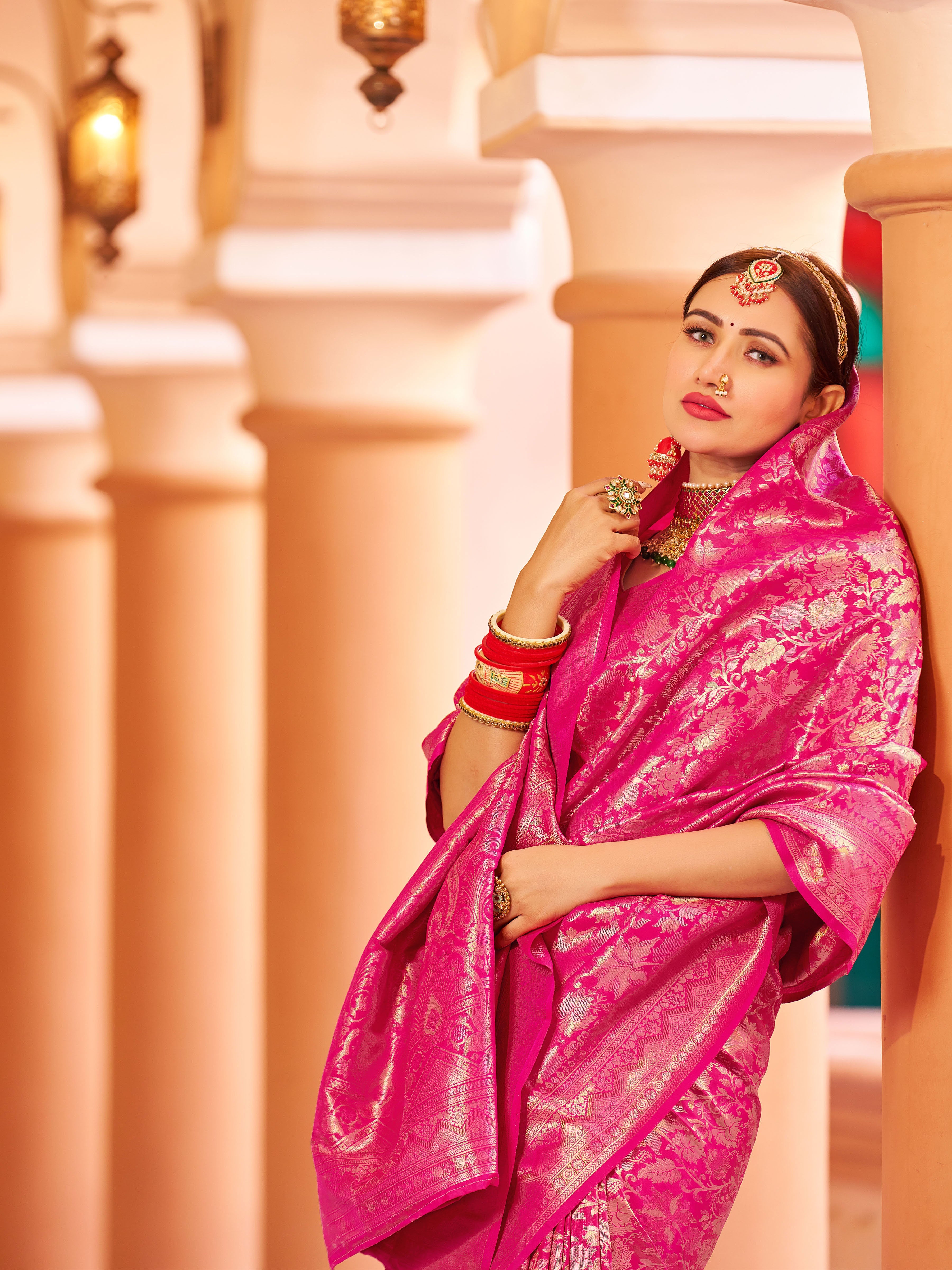 Rani Pink Elegant Silk Patola Printed Saree with Unstitched Blouse Piece