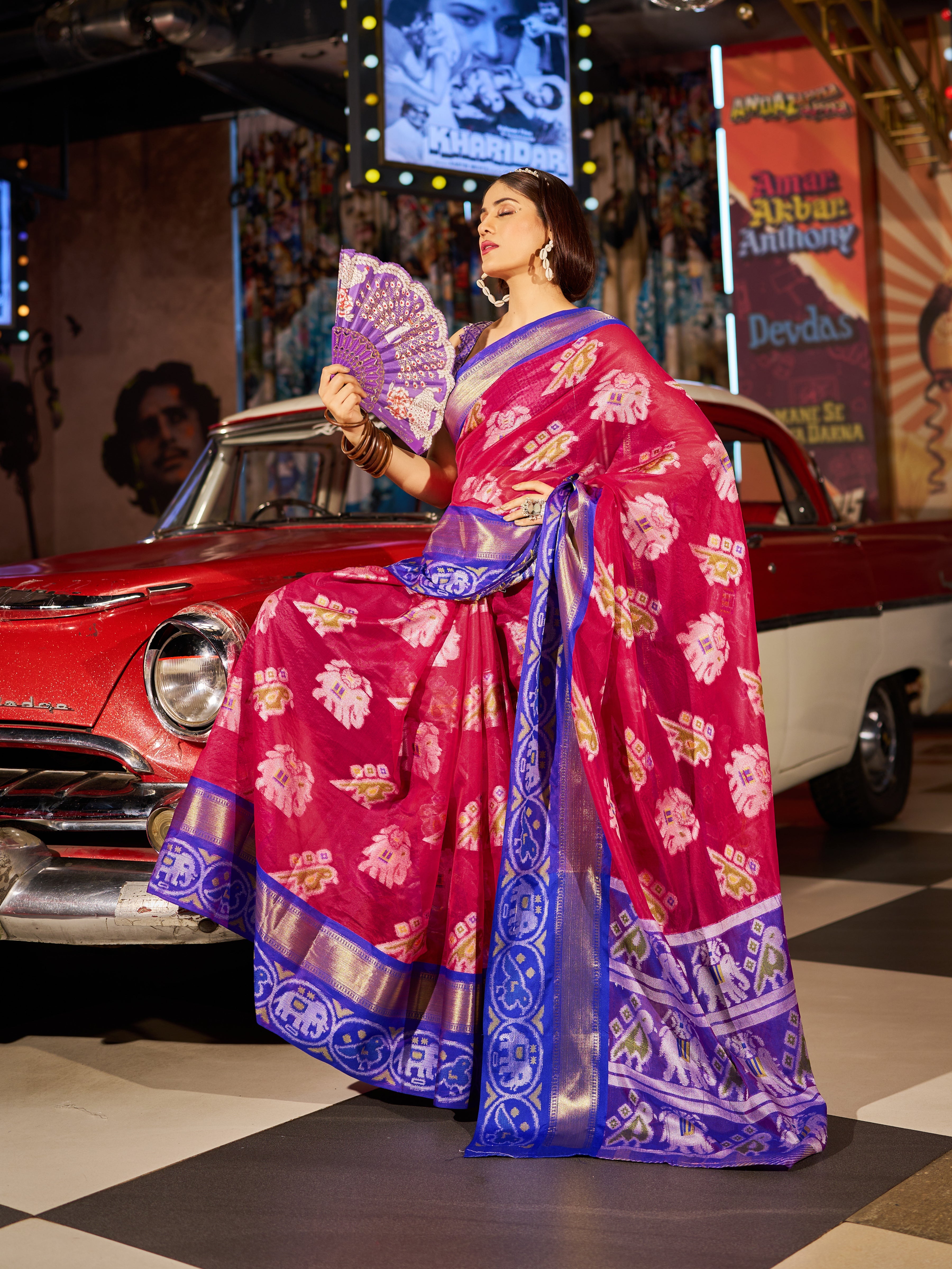Regal Rani Pink Patola Silk Saree with Exquisite Weaving Work