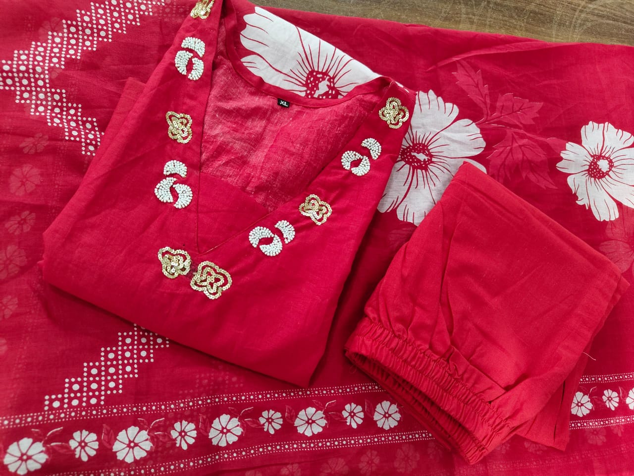 Red Cotton Floral Print Kurti Set with Malmal Dupatta – Yoke Work | 60x60 Cotton