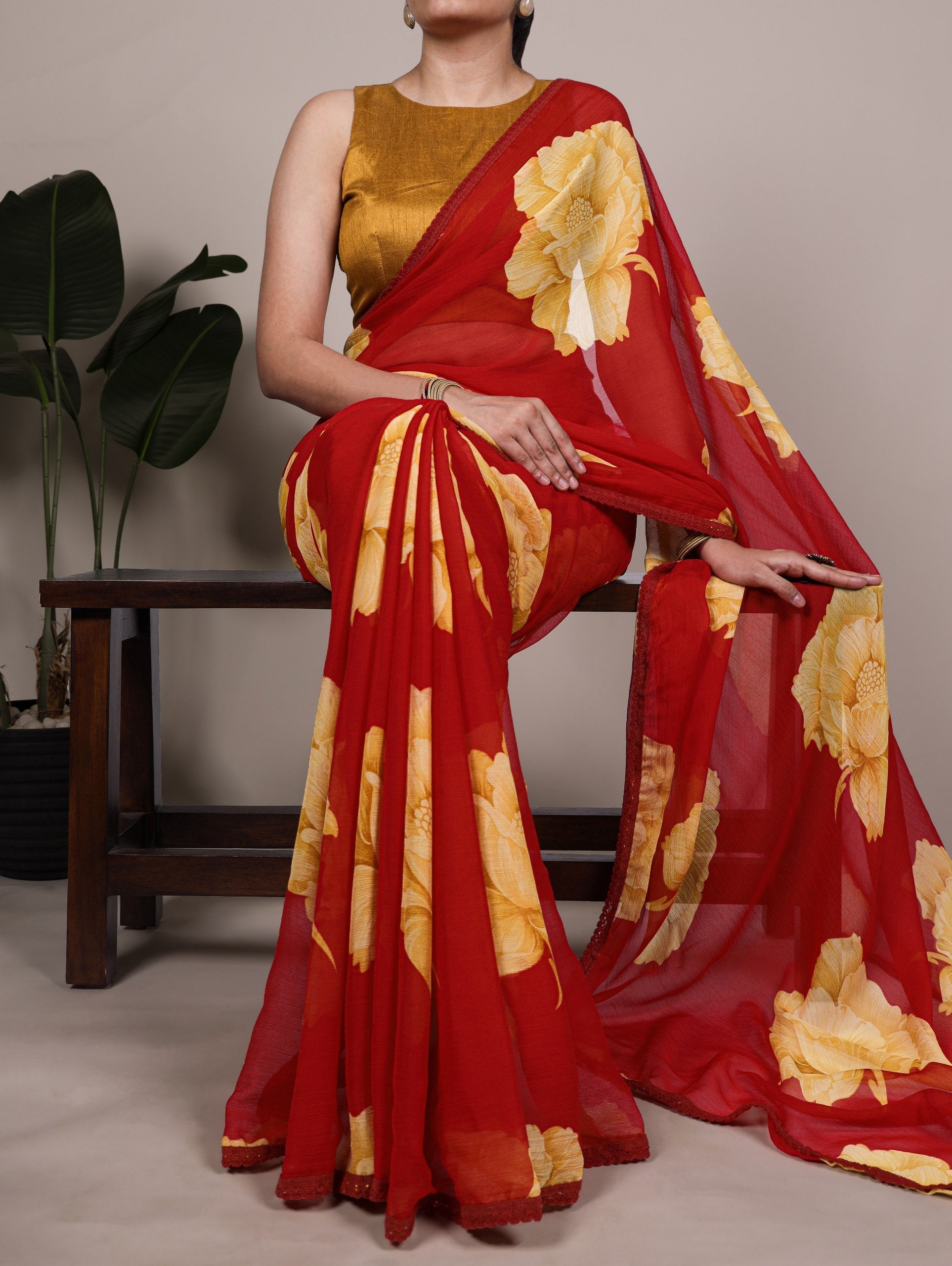 Red Elegant Chiffon Saree with Floral Print & Lace Border – Unstitched Banglory Blouse