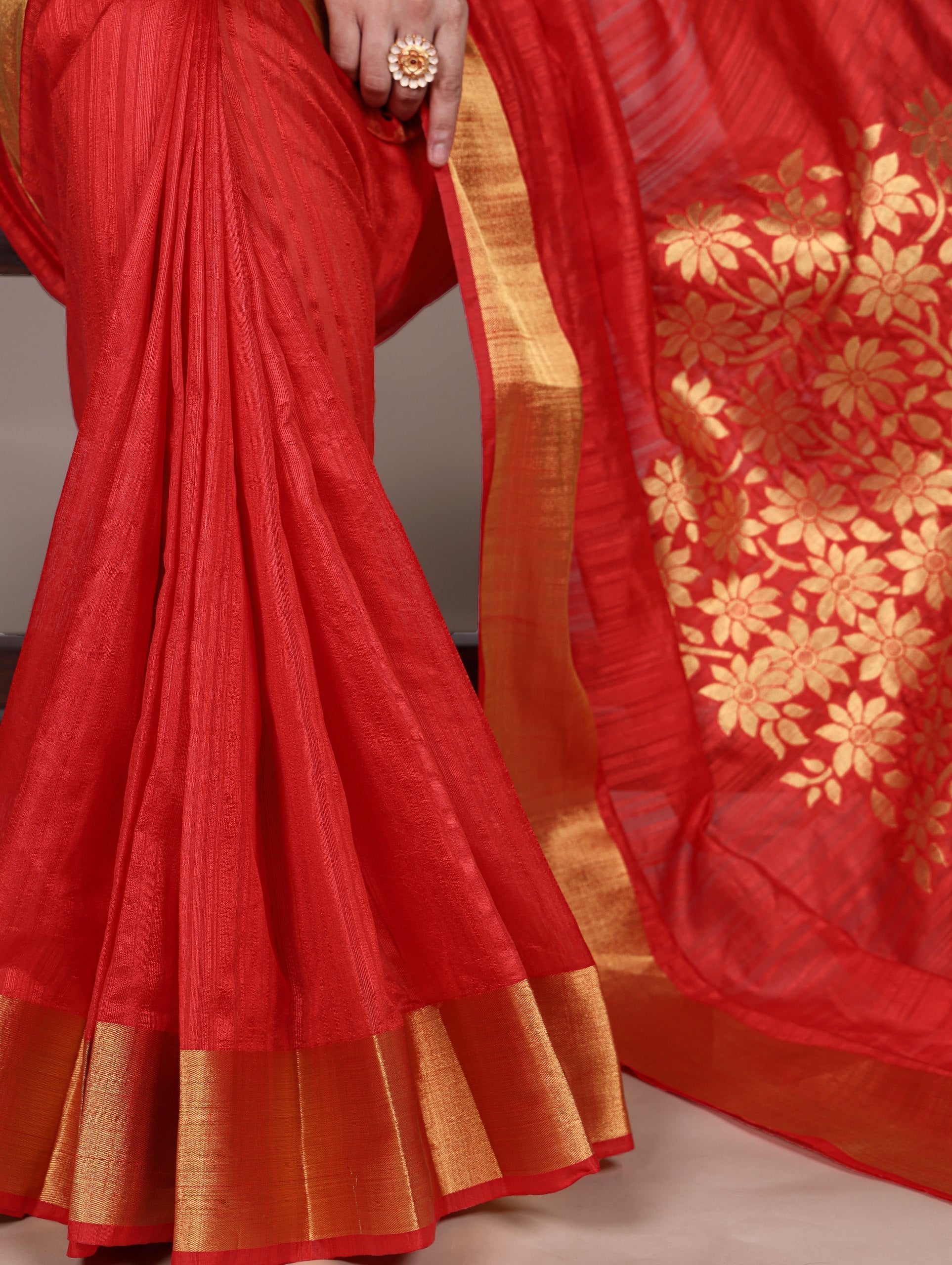 Red Elegant Raw Silk Saree with Zari Weaving Work