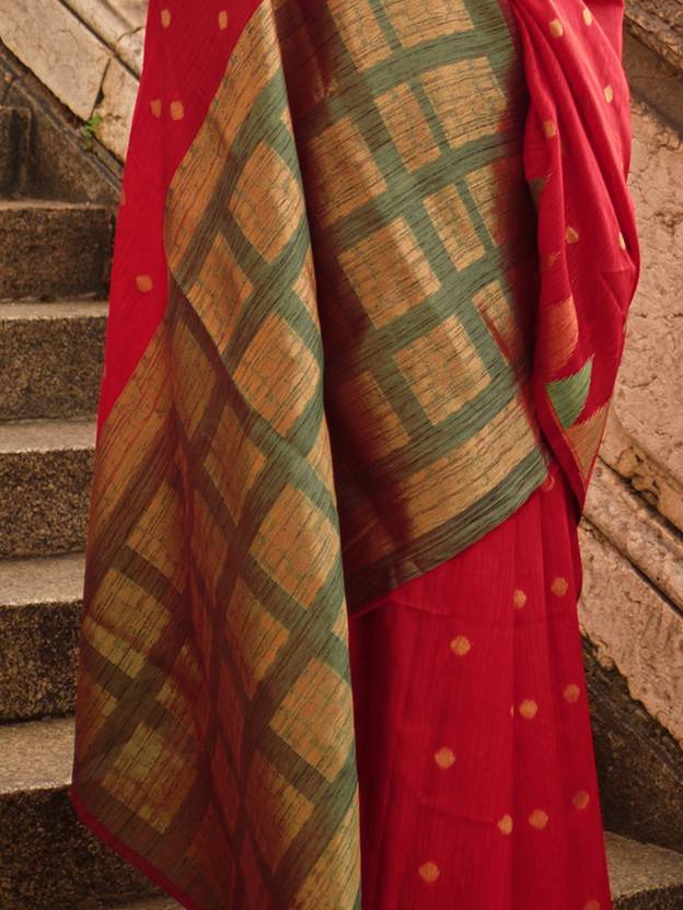 Red Women's Banarasi Silk Blend Saree with Unstitched Blouse Piece