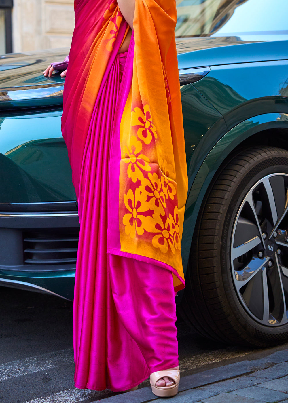 Rose Pink Elegant Satin Crepe Saree – A Perfect Blend of Luxury & Grace