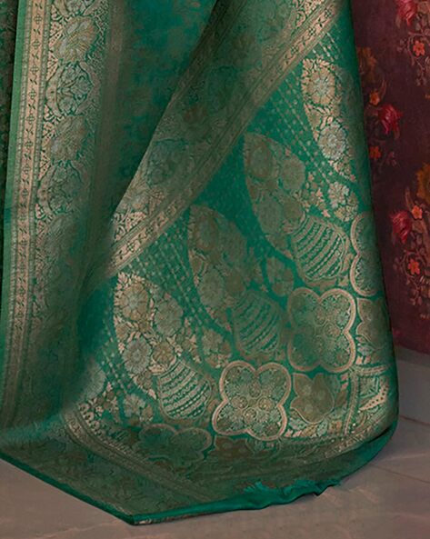 Sea Green Graceful Kanjivaram Silk Blend Saree – Woven Design