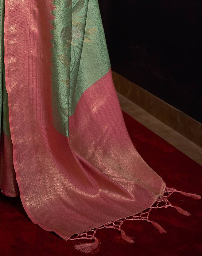 Sky Blue Elegant Tanchoi Woven Banarasi Silk Blend Saree with Blouse Piece