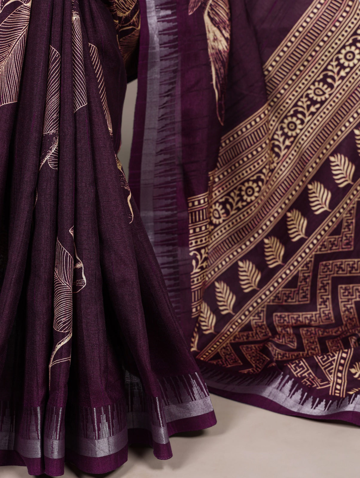 Slub Silk Saree with Floral Print & Zari Border with Blouse