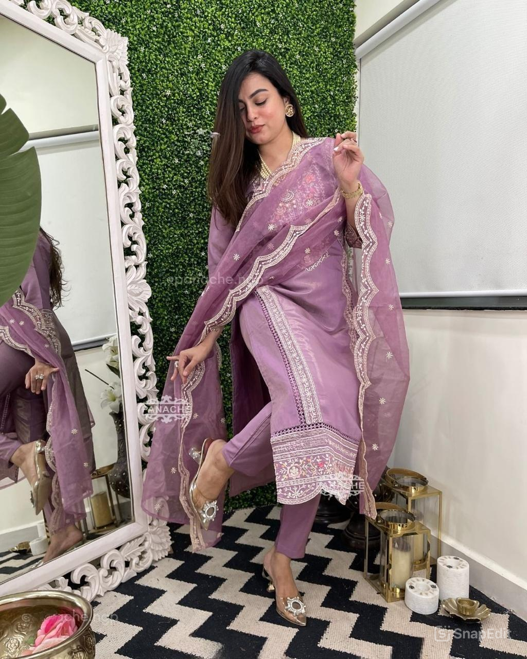 White Thread Embroidery Kurti Set with Organza Dupatta