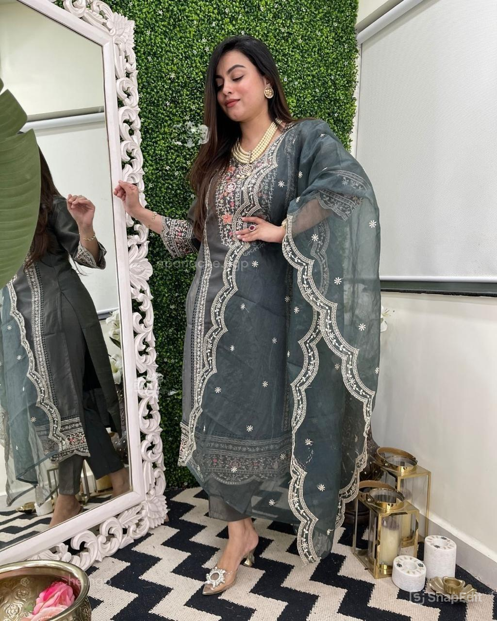 White Thread Embroidery Kurti Set with Organza Dupatta