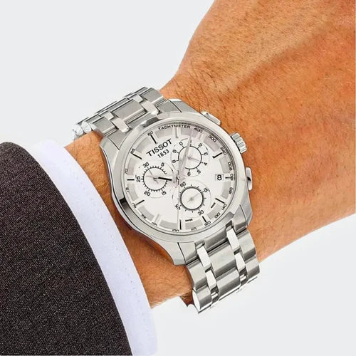 Everyday Wear Couturier Chronograph Watch With Classic Appeal