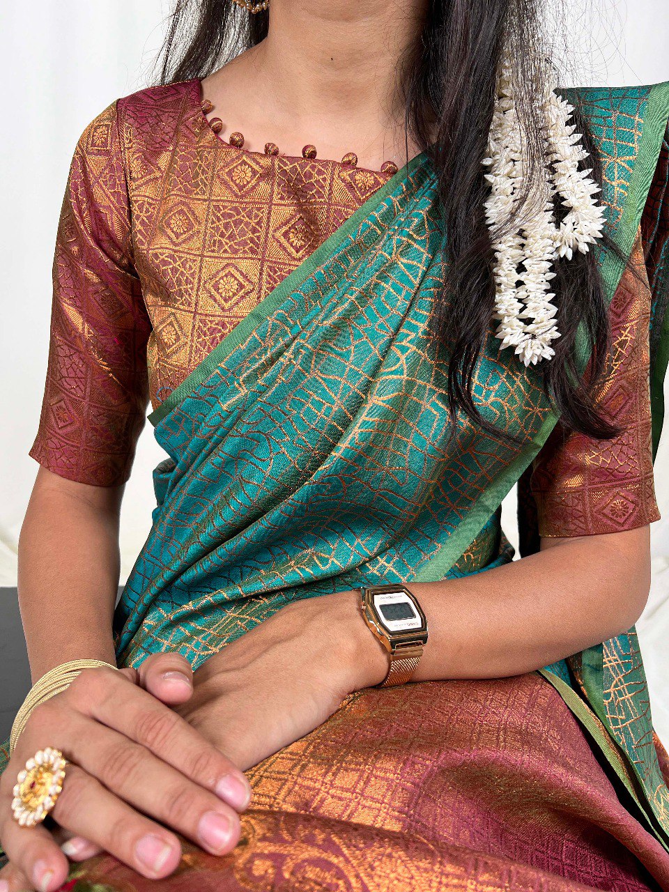 Teal Handwoven Kanchipuram Zari Weaving Saree with Unstitched Blouse Piece