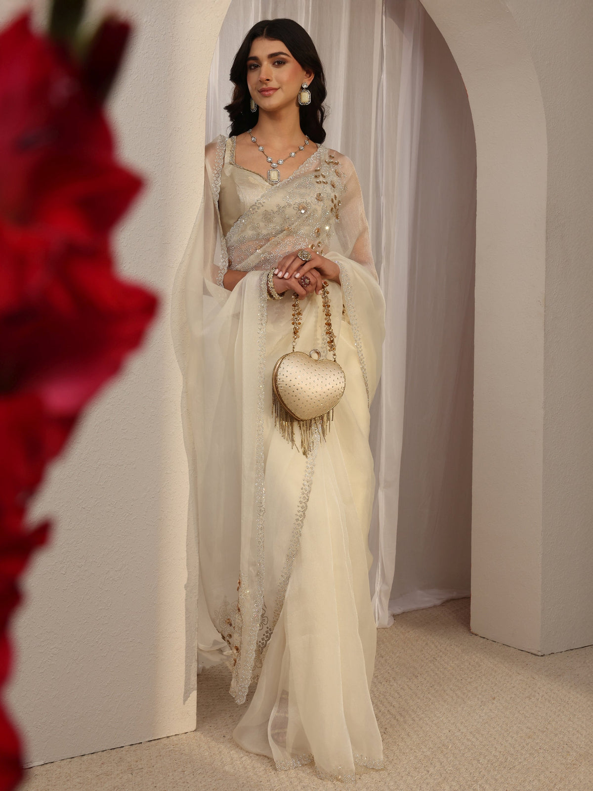 Anouk White Embellished Organza Saree With Unstitched Blouse Piece