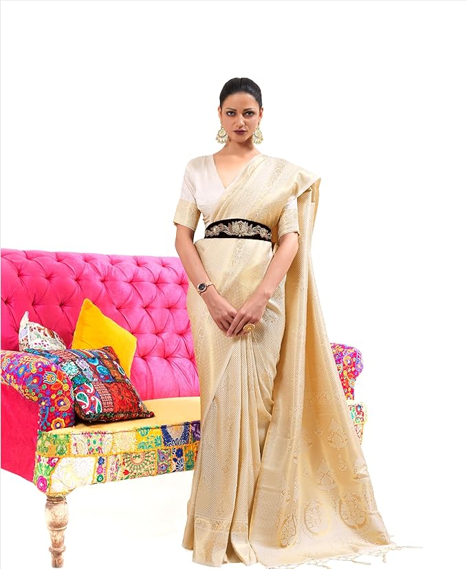 White Luxurious Silk Jacquard Saree with Blouse Piece – Perfect for Festivals