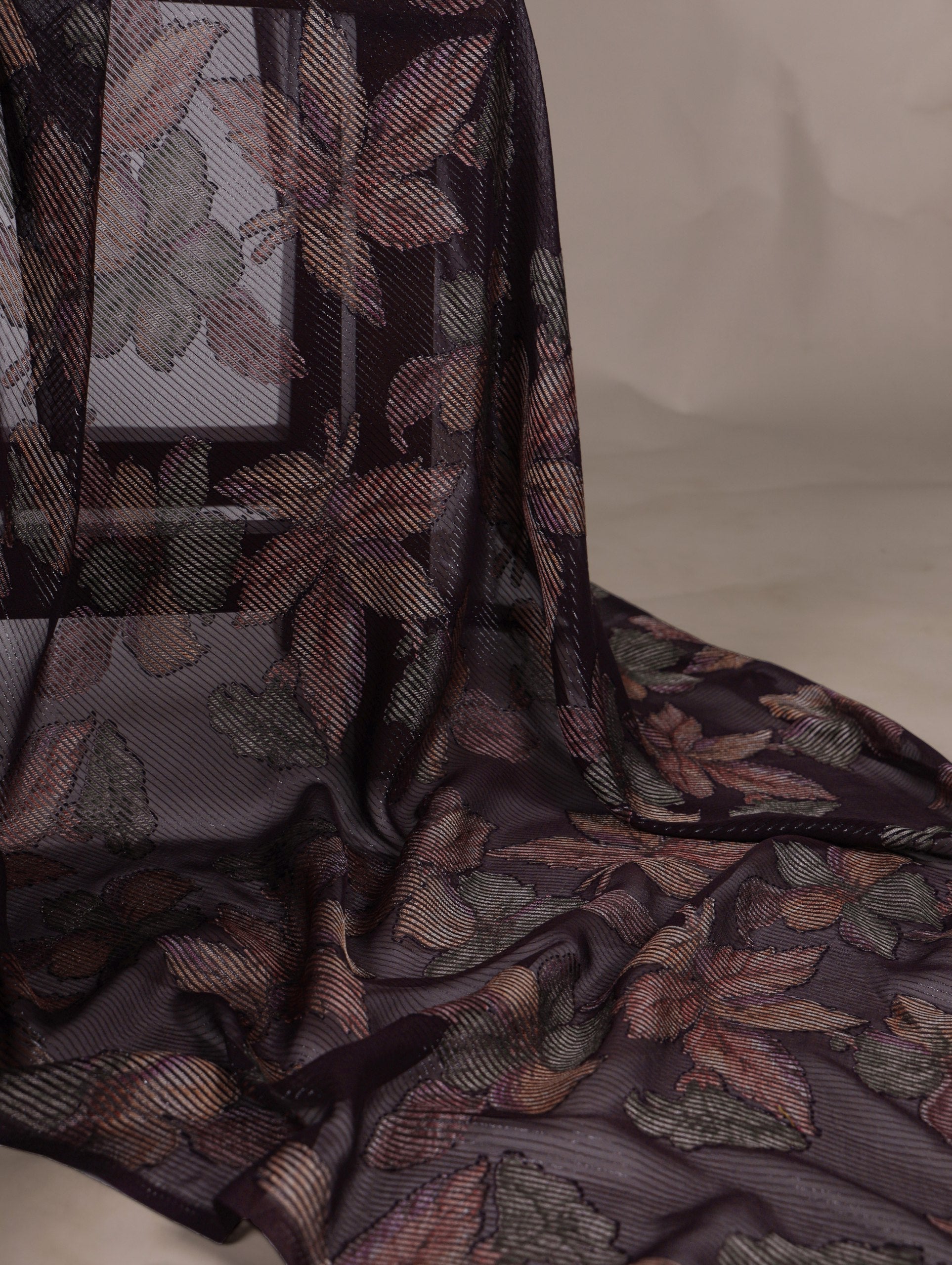 Wine Floral Lurex Brasso Saree with Unstitched Blouse – Elegant Viscose Brasso Work