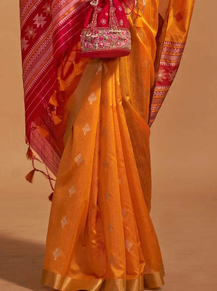 Yellow Elegant Banarasi Blended Silk Saree with Intricate Timeless Design – Ideal for Grand Occasions