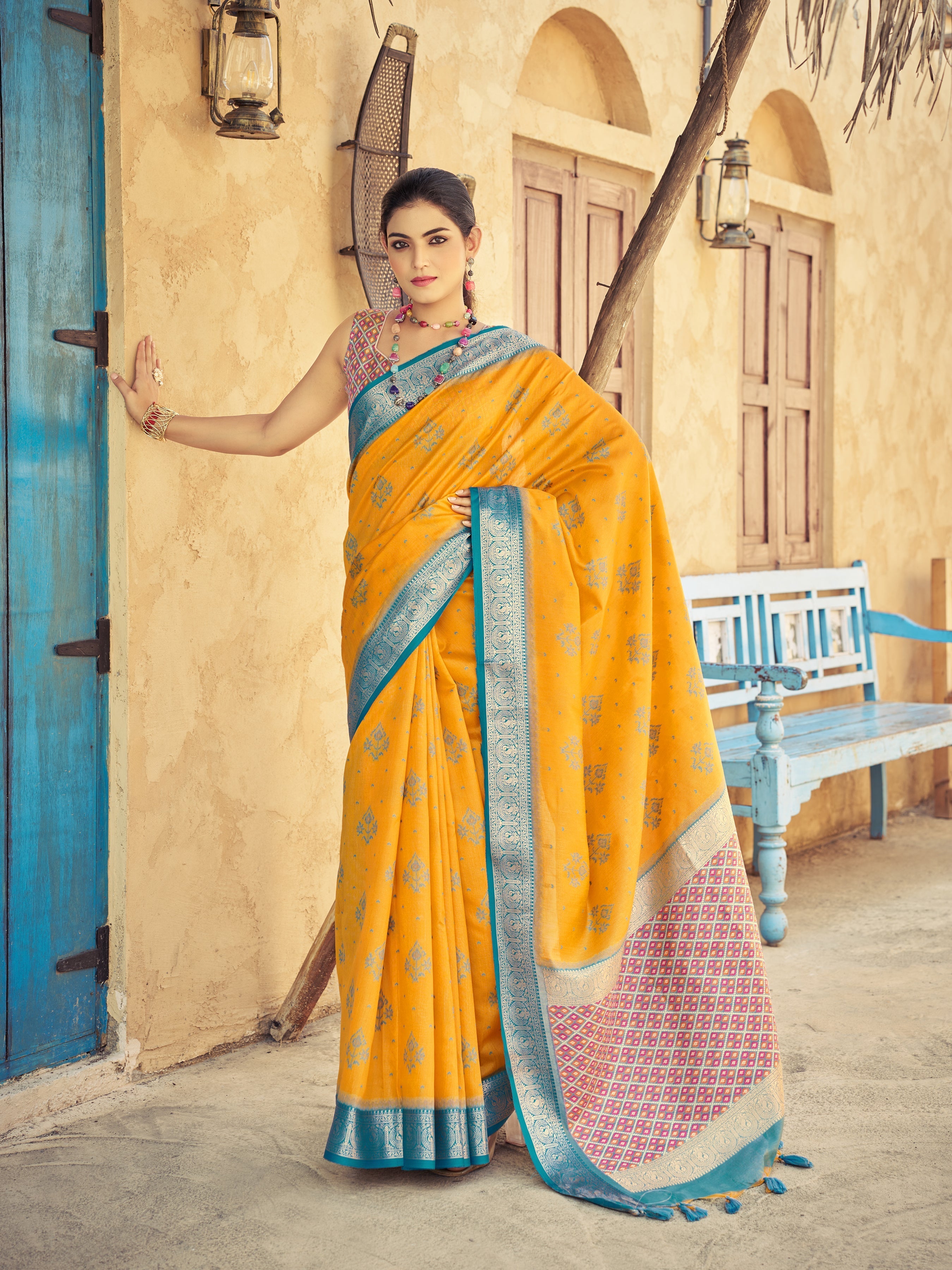 Yellow Elegant Banarasi Silk Blend Saree with Zari Woven Design