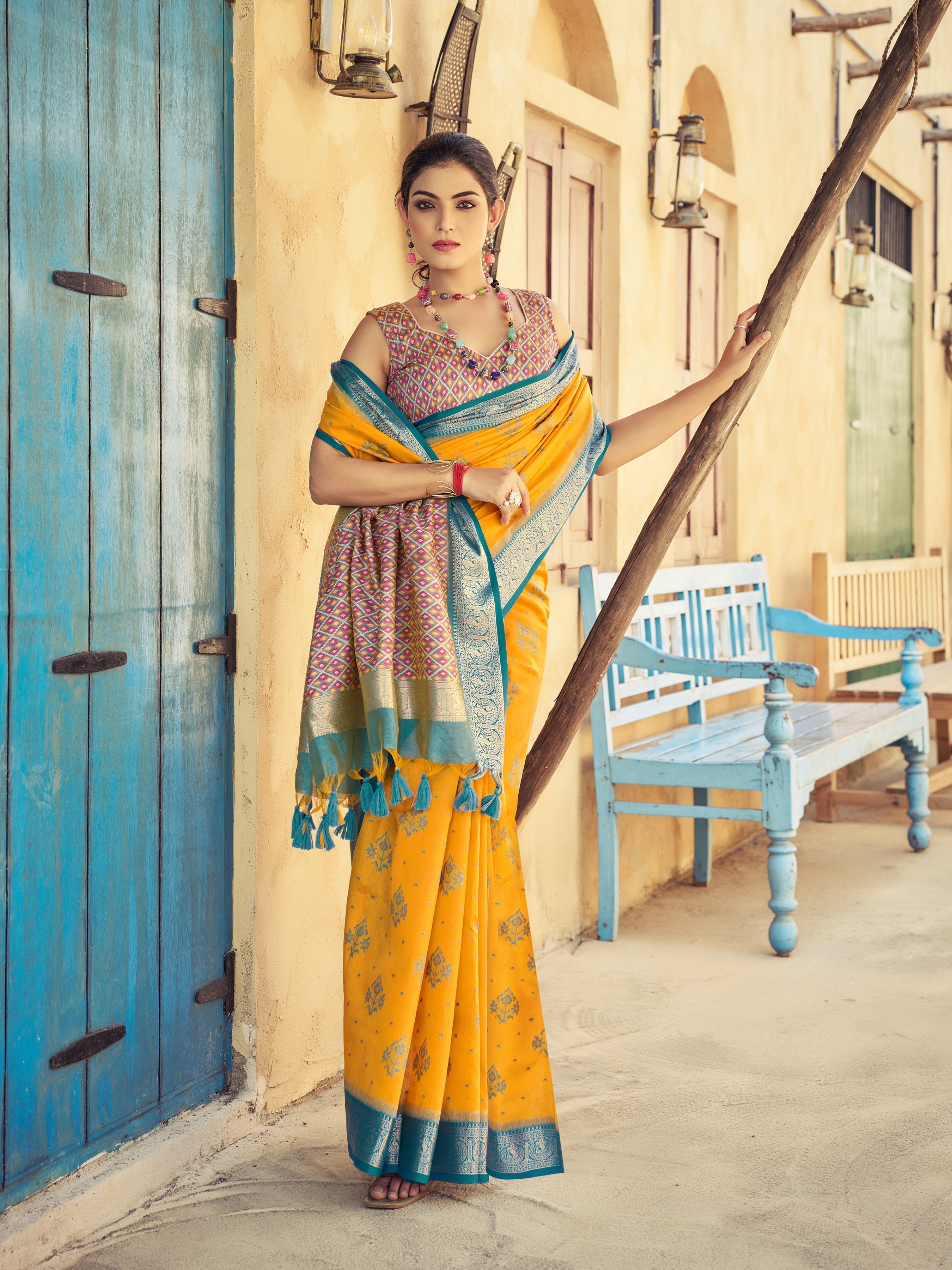 Yellow Elegant Banarasi Silk Blend Saree with Zari Woven Design