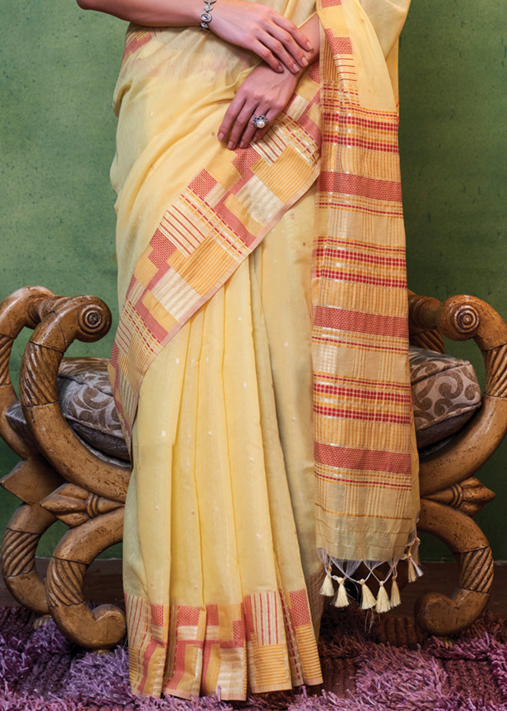 Yellow Elegant Cotton Silk Blended Saree – Graceful & Lustrous Drape