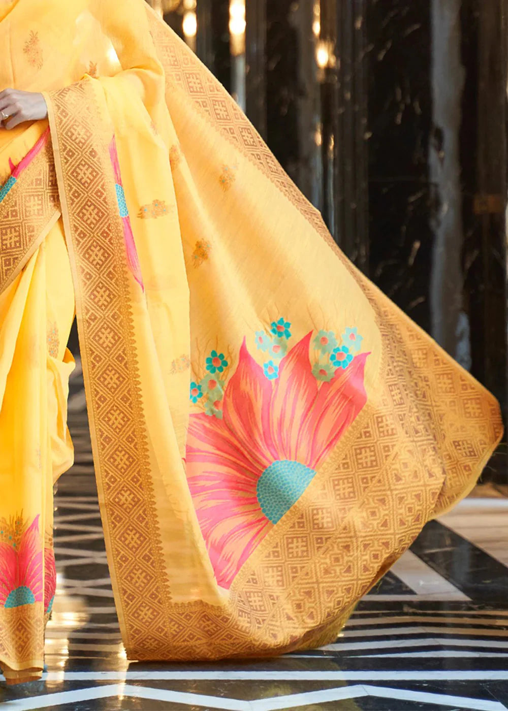 Yellow Elegant Linen Saree with Floral Printed Weaving Work