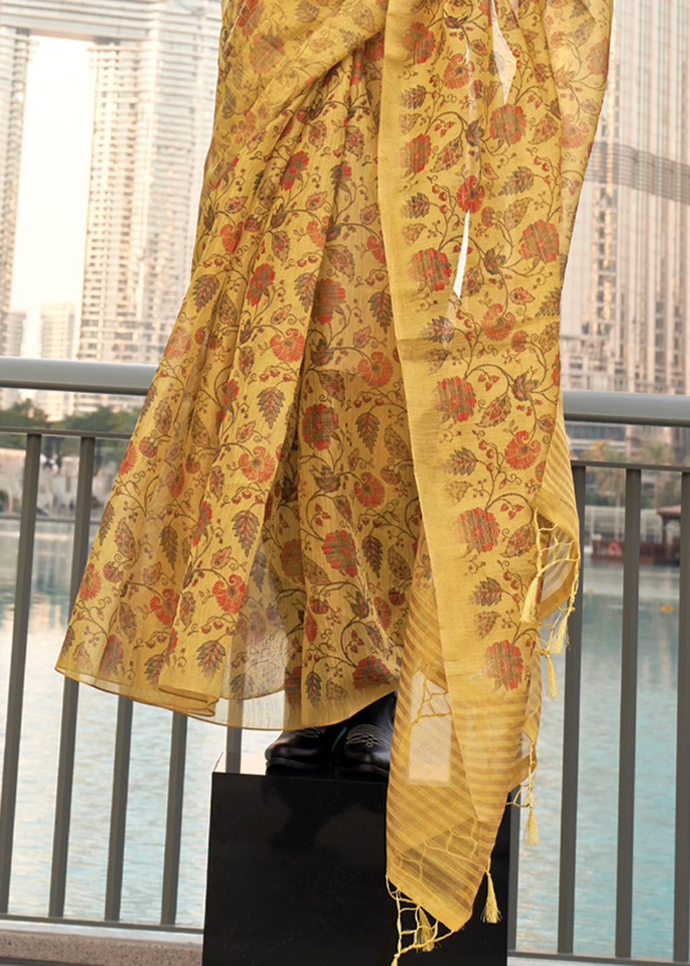 Yellow Exquisite Blended Tissue Silk Saree with Blouse Piece