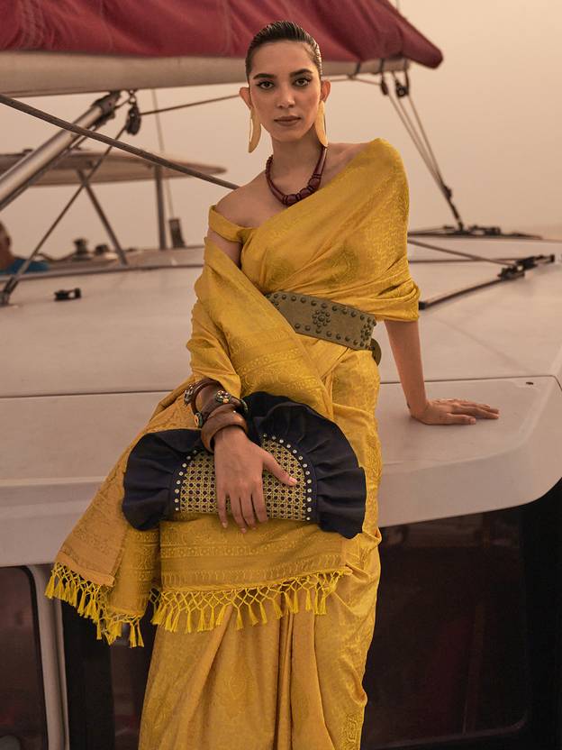 Yellow Graceful Silk Blend Kanjivaram Saree with Tassel Detailing