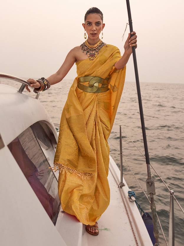 Yellow Graceful Silk Blend Kanjivaram Saree with Tassel Detailing