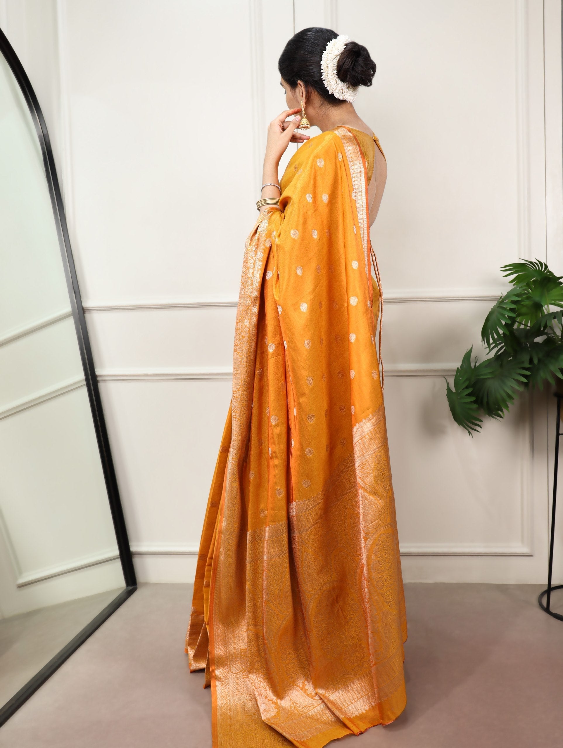 Yellow Traditional Kasavu Saree